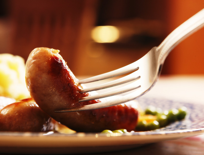 0160 
 sausage on fork 
 Keywords: food dinner